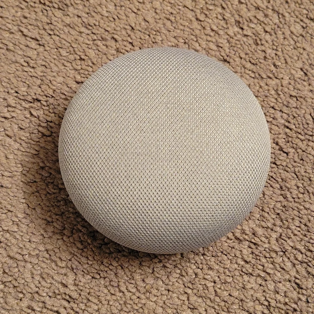 Google Home Mini
